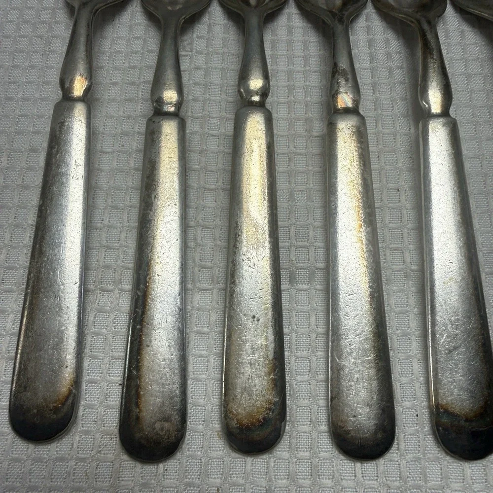 Set 10 Antique 1847 Rogers Bros Silverplate Meridan Dinner Forks 7.75